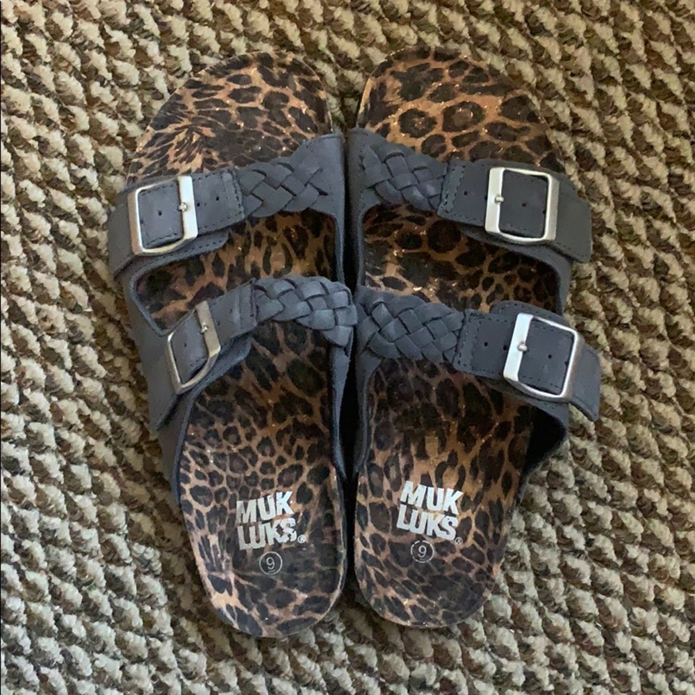 Muk Luks gray and leopard print sandals